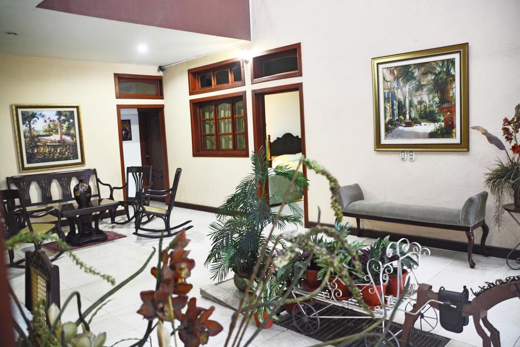 Hotel Internacional Managua Esterno foto